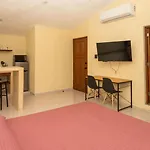 Compact Studio With Balcony Park View Casa Jurel