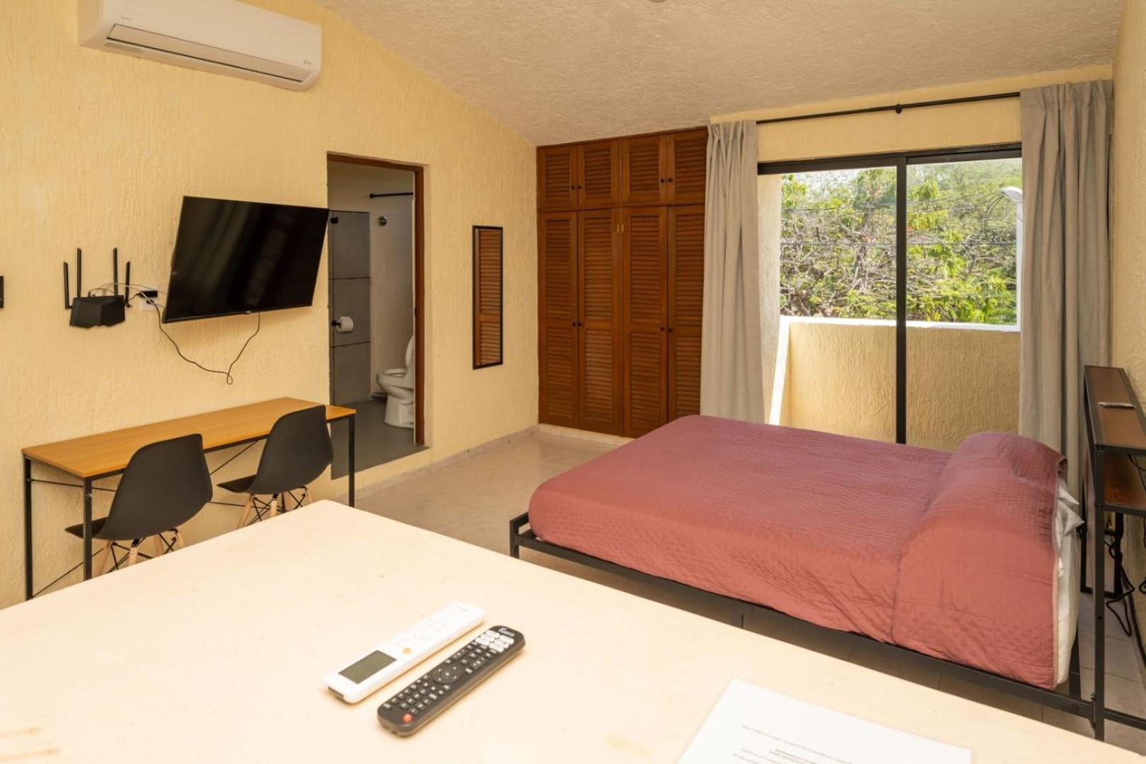 Compact With Balcony Park View Casa Jurel